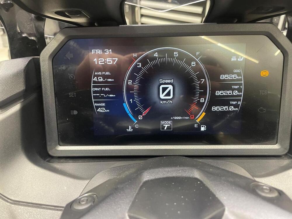 Yamaha T-Max 560 Tech Max (2022 - 24) (5)