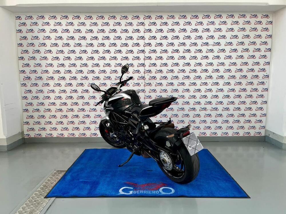 MV Agusta Brutale 800 (2020) (4)