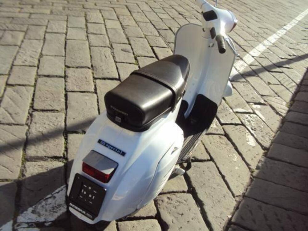 Vespa  50 SPECIAL (4)