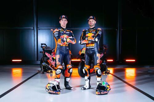 MotoGP 2025. Presentazione dei team KTM e Tech3 (ma la livrea praticamente è rimasta la stessa) - LIVE [VIDEO E GALLERY] (2)