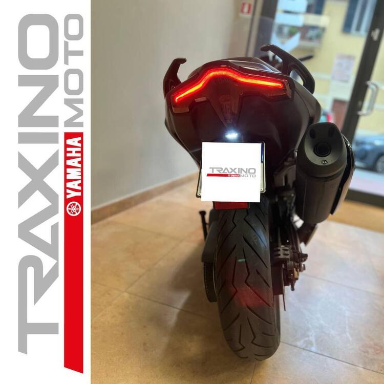 Yamaha T-Max 560 (2022 - 24) (2)