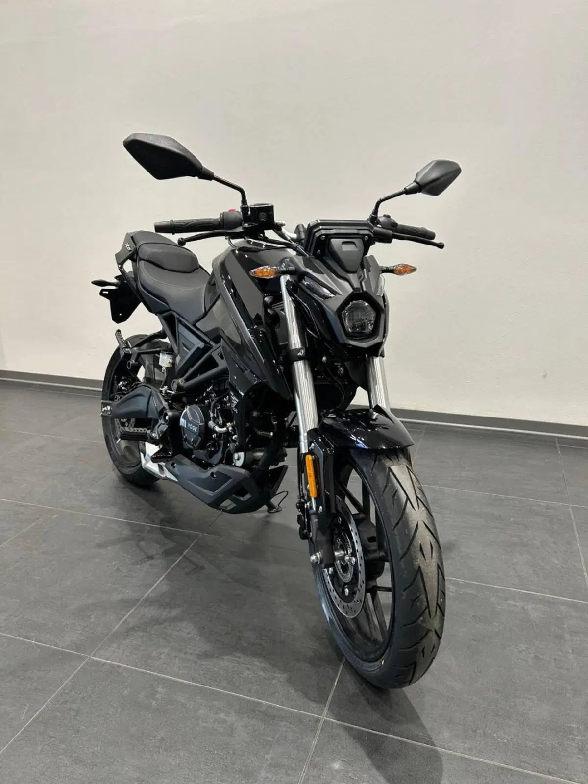 Voge Brivido 125R (2023 - 26) (2)