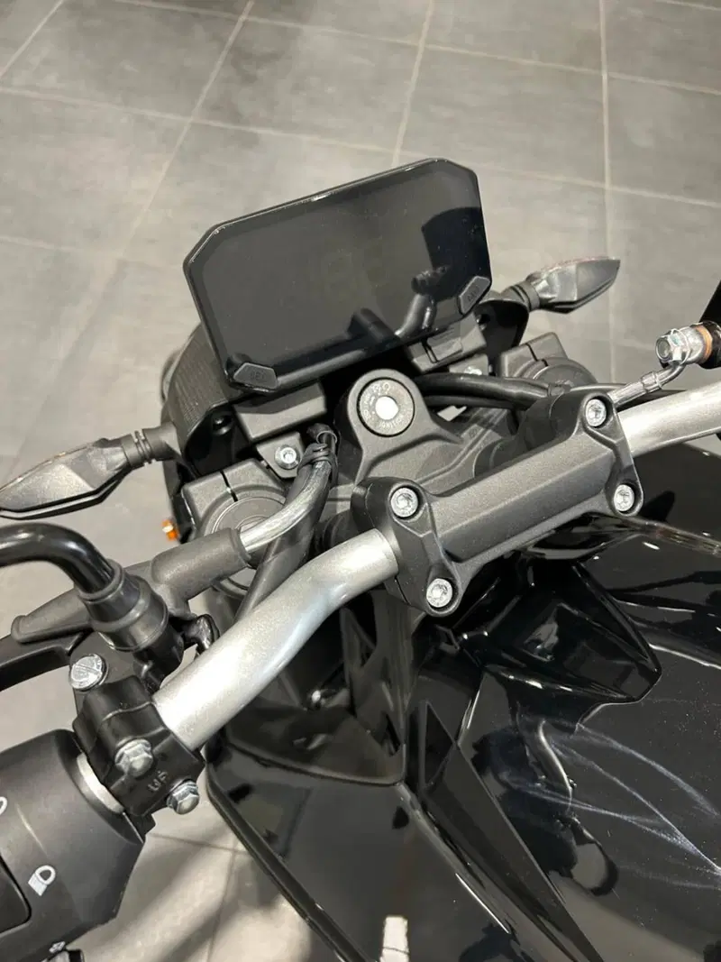 Voge Brivido 125R (2023 - 26) (9)