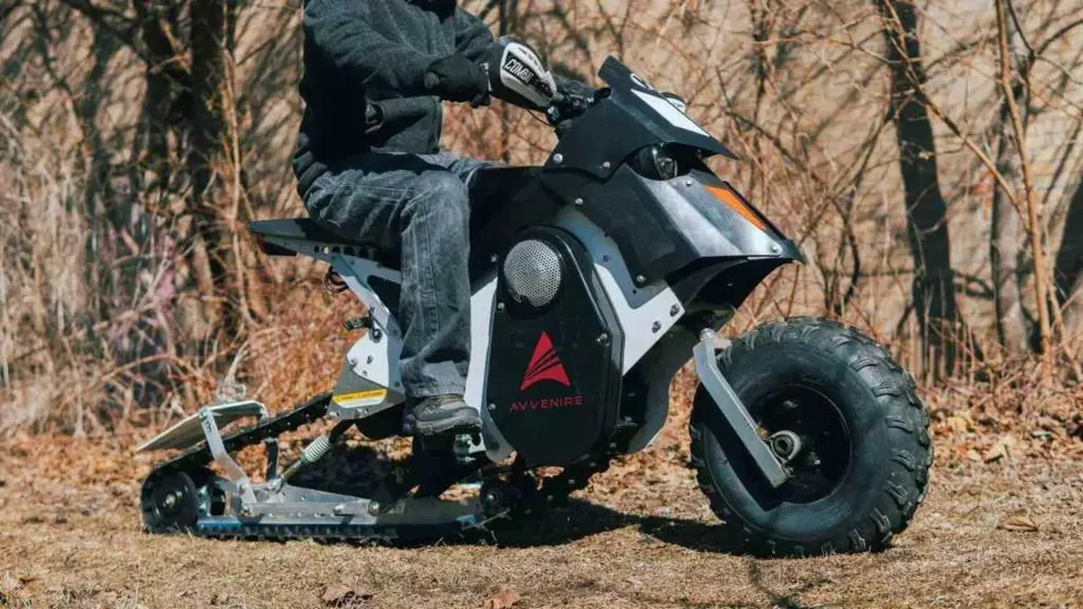 Avvenire Combat: la moto elettrica che non sapevi di volere! (6)