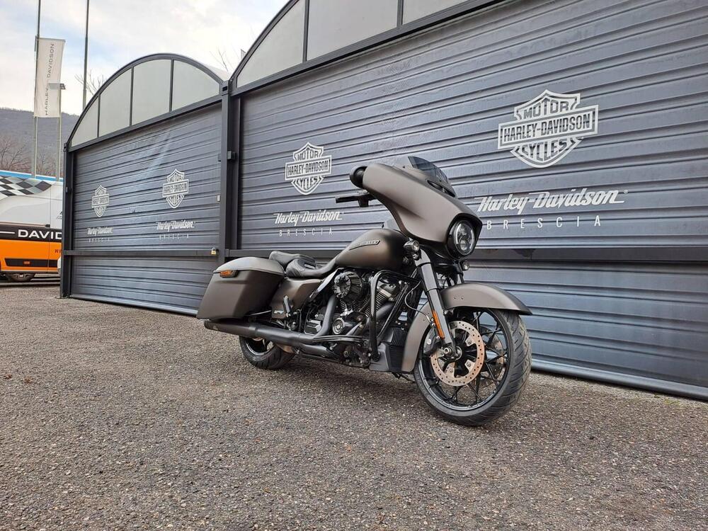 Harley-Davidson 114 Street Glide Special (2019 - 20) - FLHXS (2)