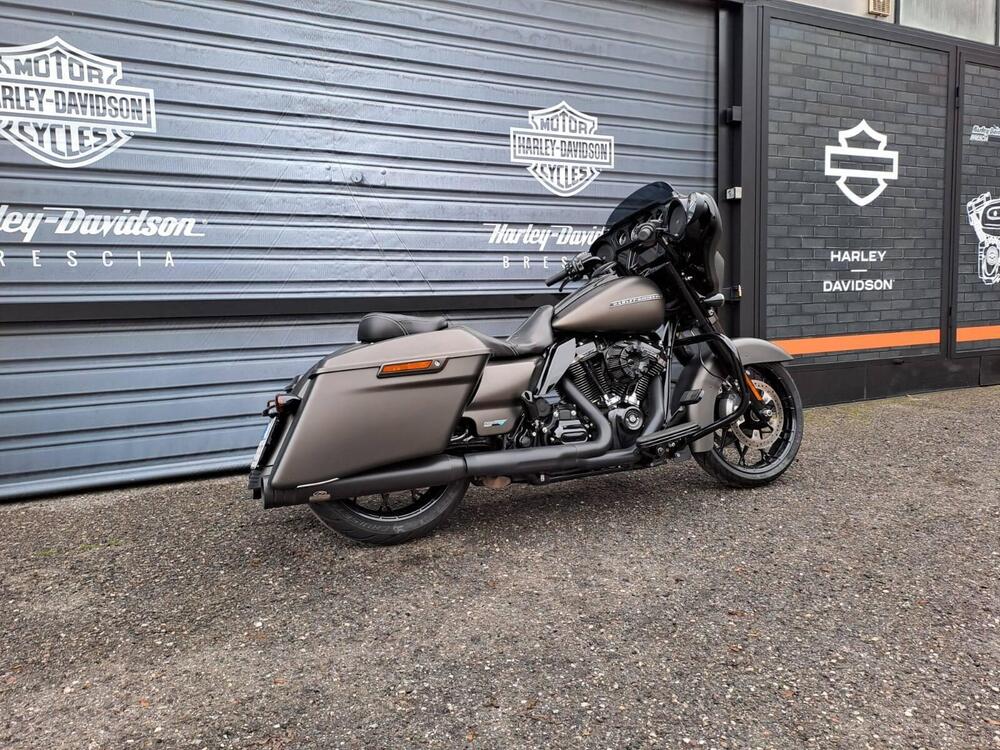 Harley-Davidson 114 Street Glide Special (2019 - 20) - FLHXS (3)