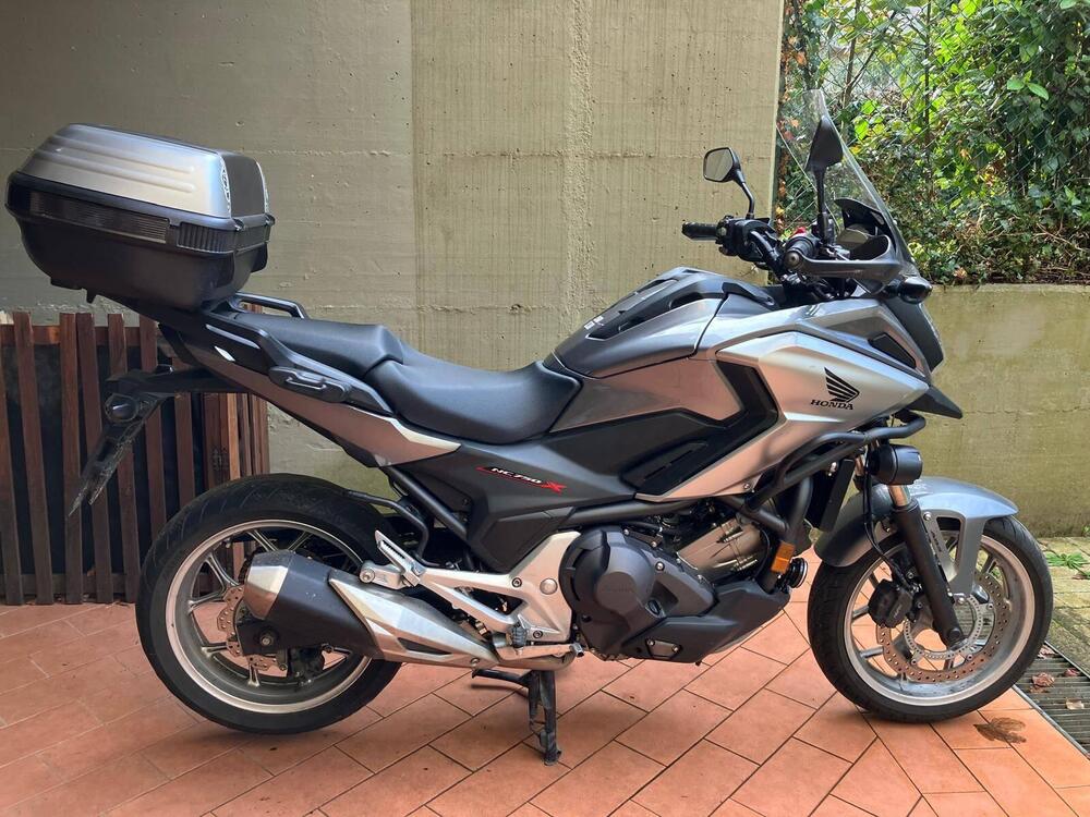 Honda NC 750 X DCT ABS Travel Edition (2016 -17) (2)