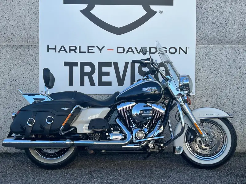 Harley-Davidson 1690 Road King (2013 - 16) - FLHR
