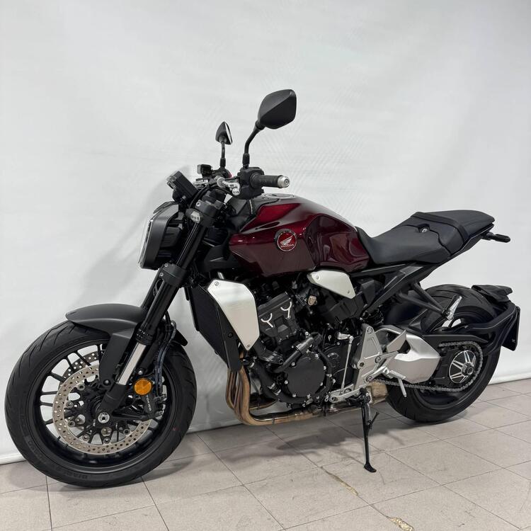 Honda CB 1000 R (2021 - 25) (2)