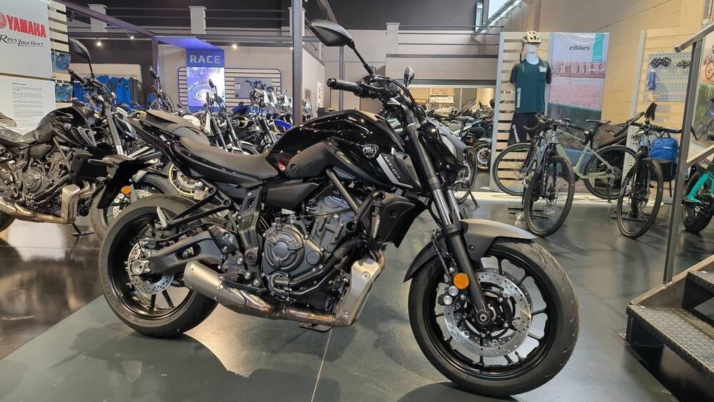 Yamaha MT-07 Pure (2023 - 25)