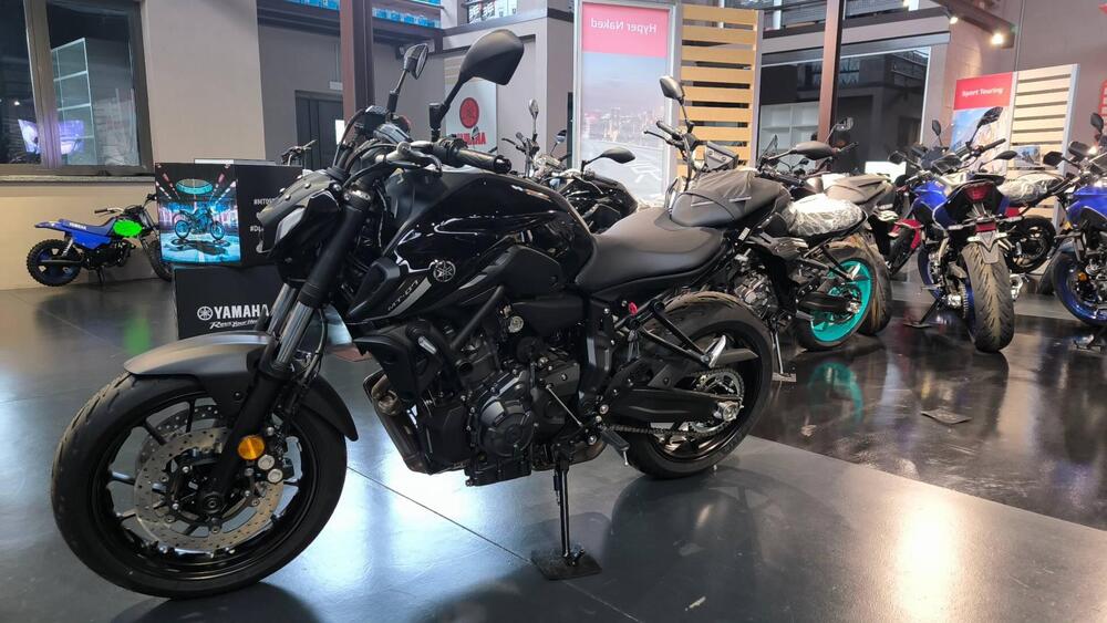 Yamaha MT-07 Pure (2023 - 25) (3)