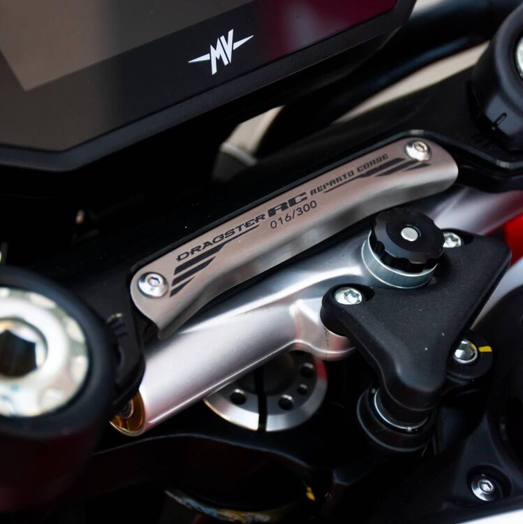 MV Agusta Dragster 800 RC SCS (2022 - 25) (4)