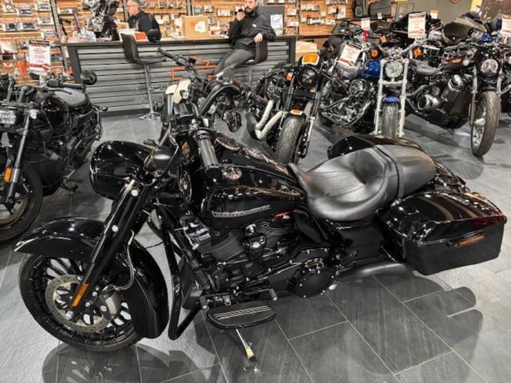 Harley-Davidson 107 Road King Special (2017 - 18) - FLHRXS (4)