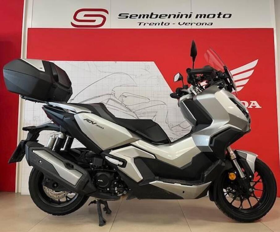 Honda ADV 350 (2022 - 24)