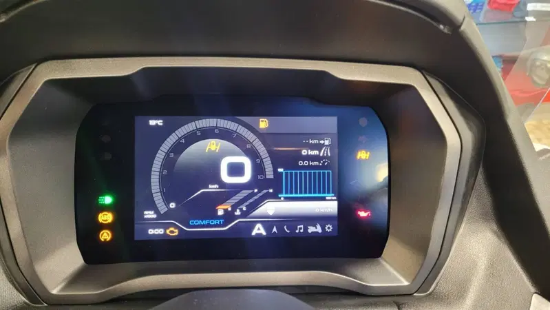 Piaggio MP3 400 Sport Hpe (2025 - 26) (5)