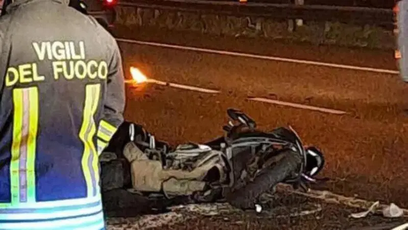 Un altro morto sulla strada in moto: &egrave; Fabio Postiglione, giornalista del Corriere della Sera