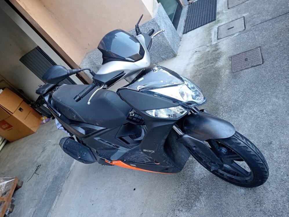 Kymco Agility 200i R16 + (2014 - 17) (2)