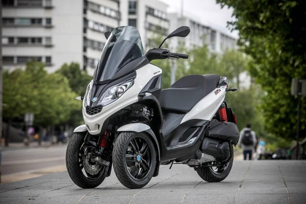 Piaggio MP3 300 ABS Hpe (2021 - 24)