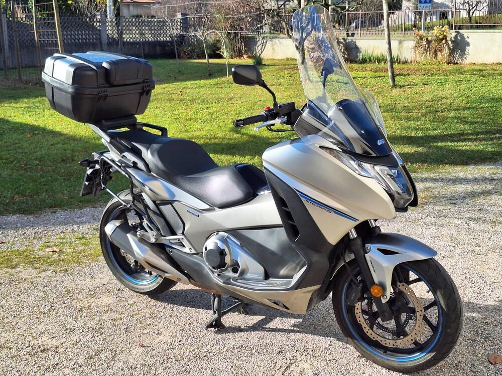 Honda Integra 750 DCT Sport (2017) (2)