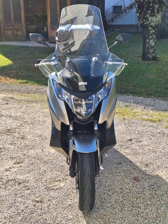 Honda Integra 750 DCT Sport (2017) (4)