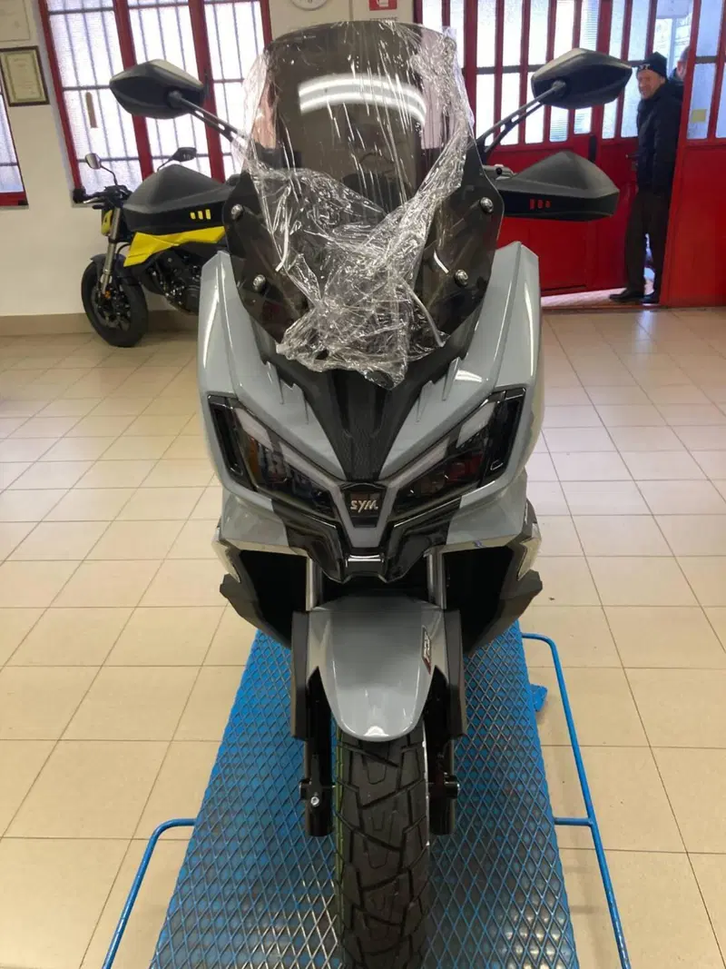 Sym ADX 300 (2024 - 26) (4)