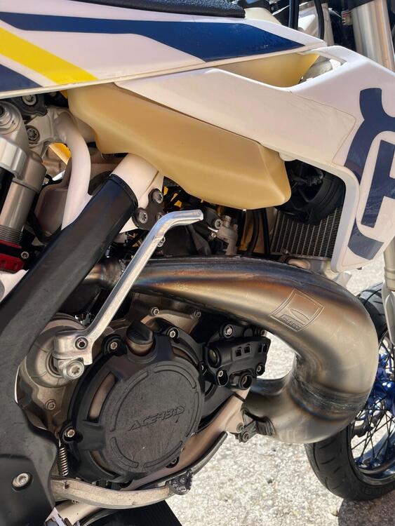 Husqvarna TE 300i (2019) (4)