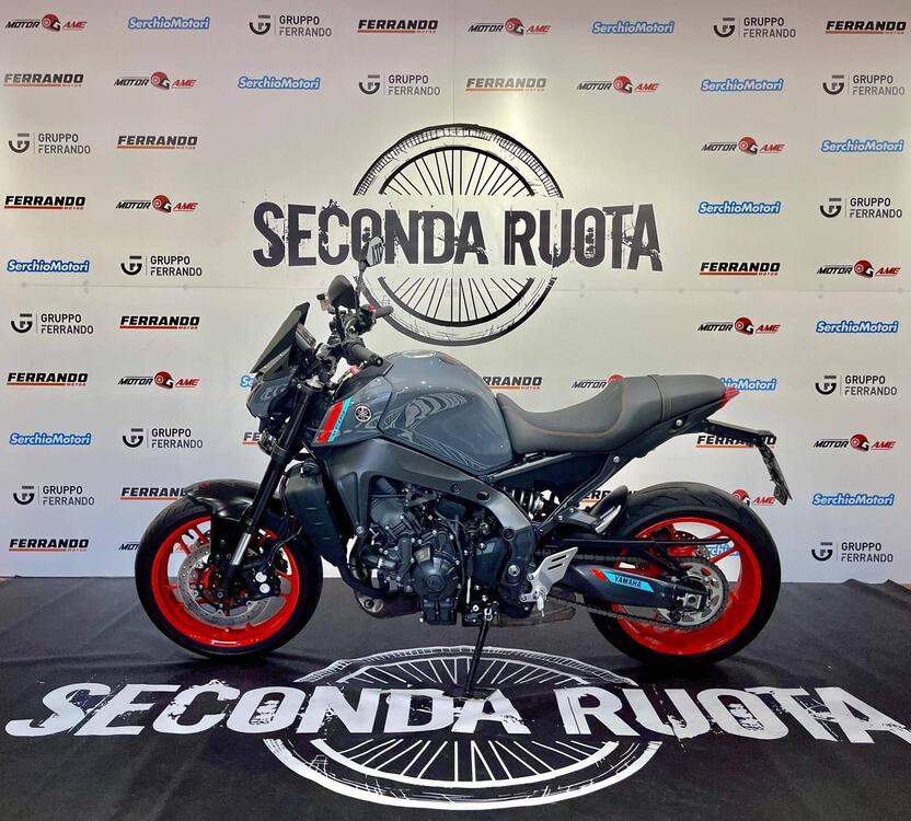 Yamaha MT-09 (2021 - 23) (2)