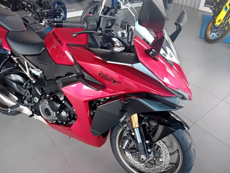 Suzuki GSX-S1000GT (2025 - 26) (7)