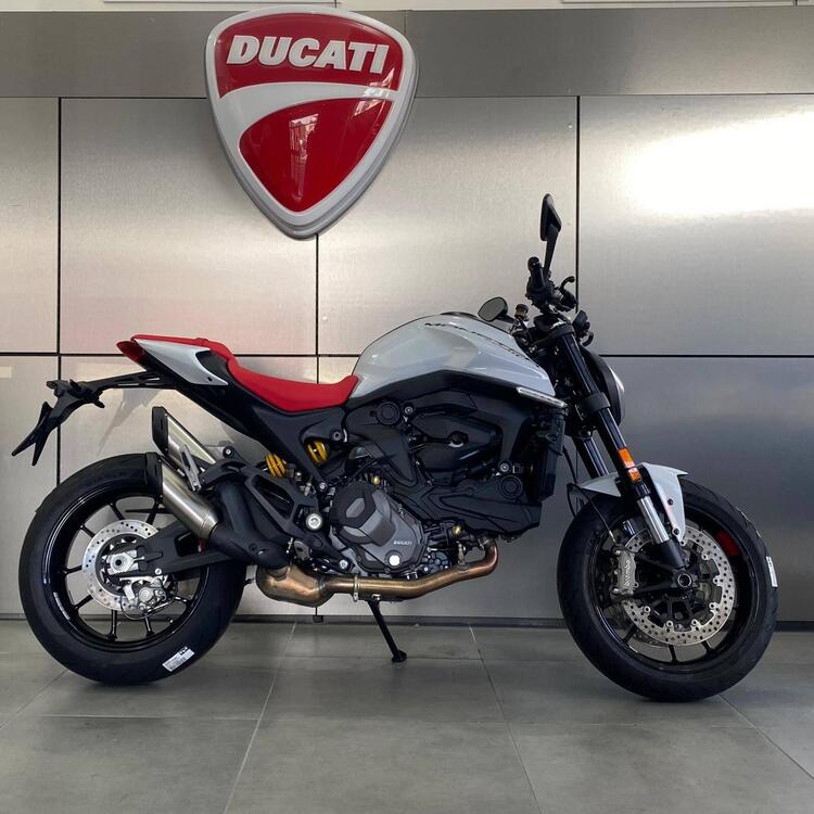 Ducati Monster 937 + (2021 - 25)