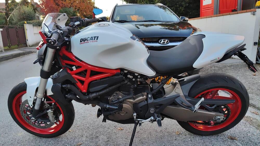 Ducati Monster 821 ABS (2014 - 17) (3)