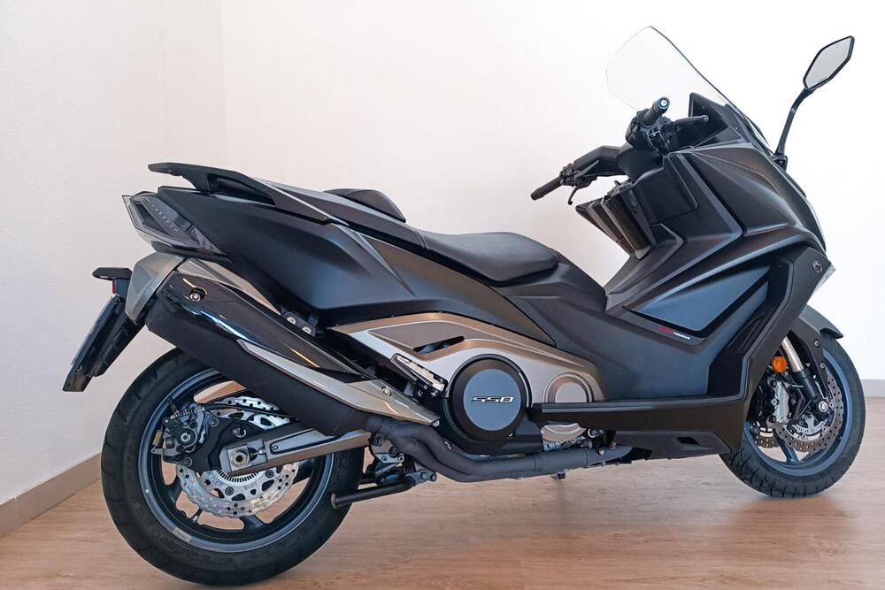 Kymco AK 550 (2017 - 19) (3)