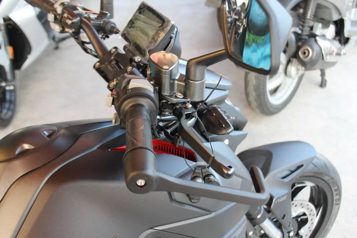 Zontes ZT125-U (2020 - 26) (6)