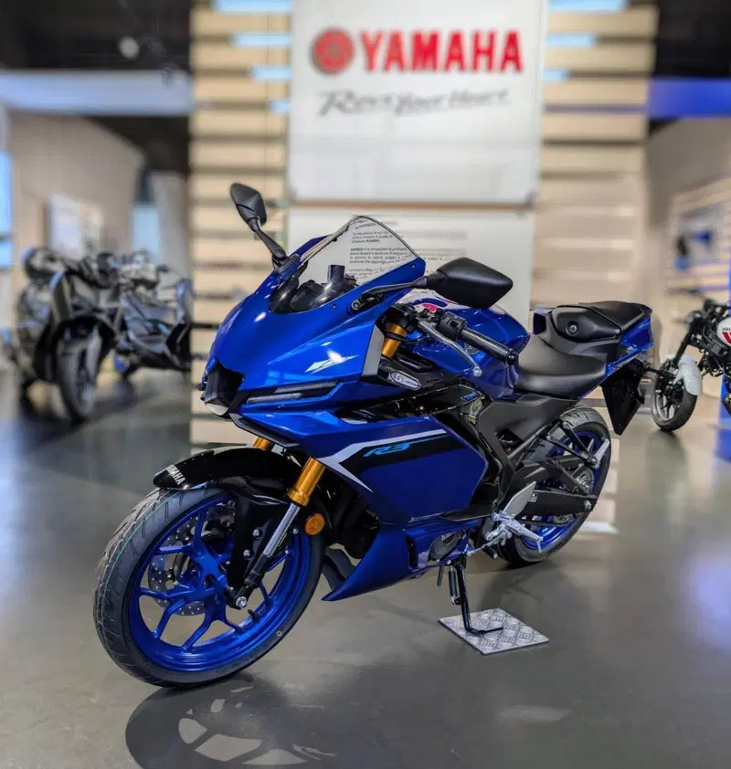 Yamaha YZF R3 (2025 - 26) (4)