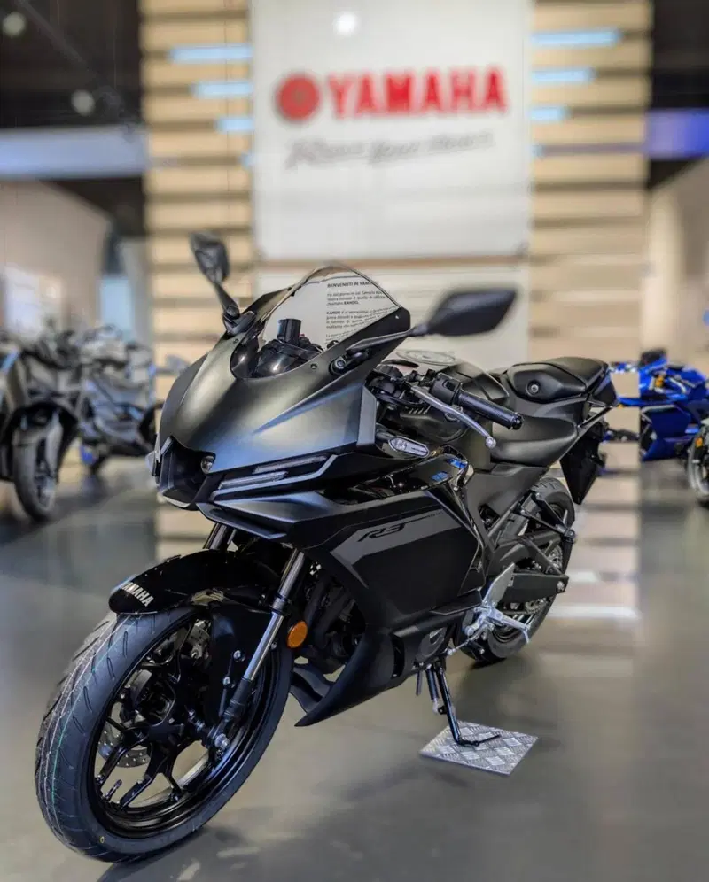 Yamaha YZF R3 (2025 - 26) (5)