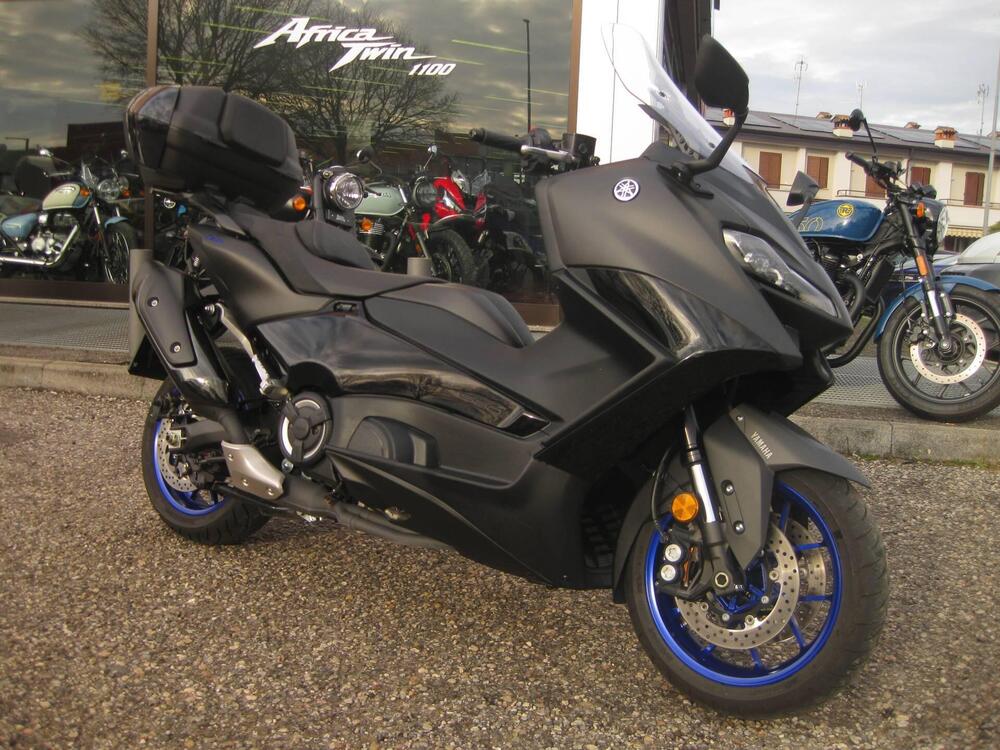 Yamaha T-Max 560 (2022 - 24) (3)