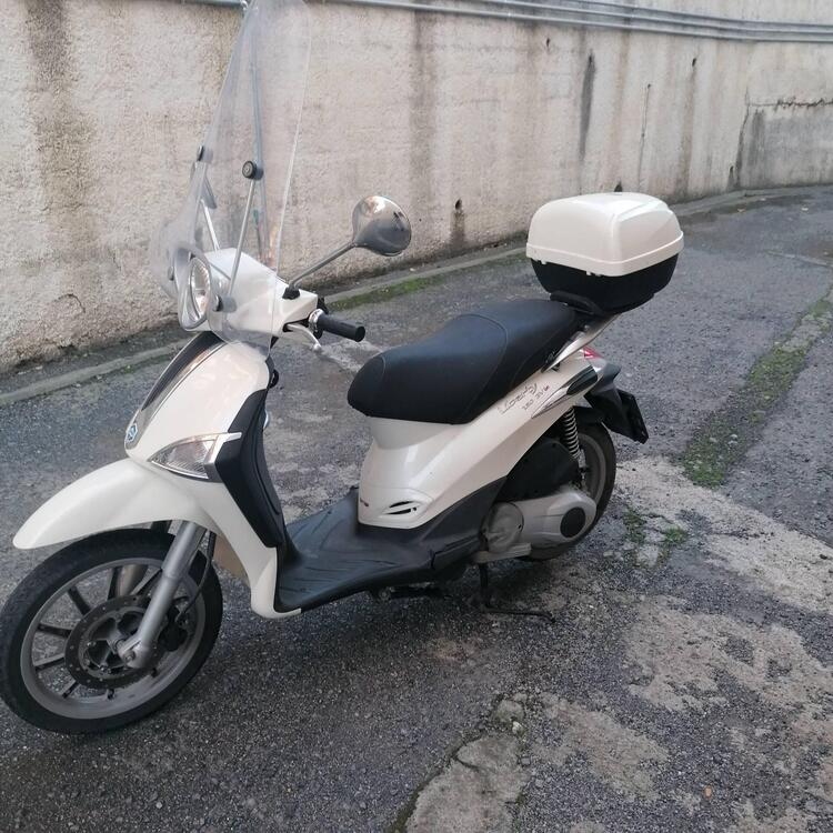 Piaggio Liberty 150 3V Full Optional (2013 - 15) (4)