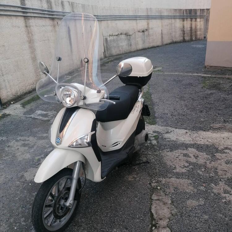 Piaggio Liberty 150 3V Full Optional (2013 - 15) (5)