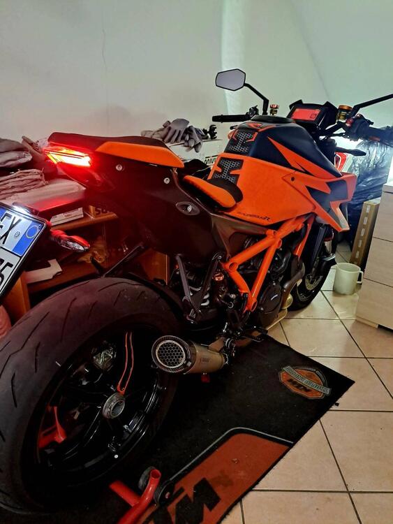 KTM 1290 Super Duke R (2022 - 23) (5)