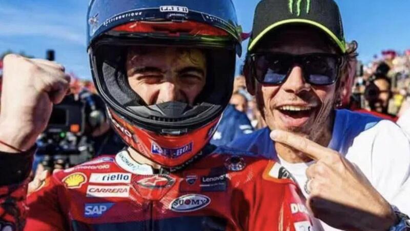 MotoGP 2025. Valentino Rossi: &ldquo;Bagnaia deve divertirsi nei duelli e tentare l&rsquo;impossibile&rdquo;