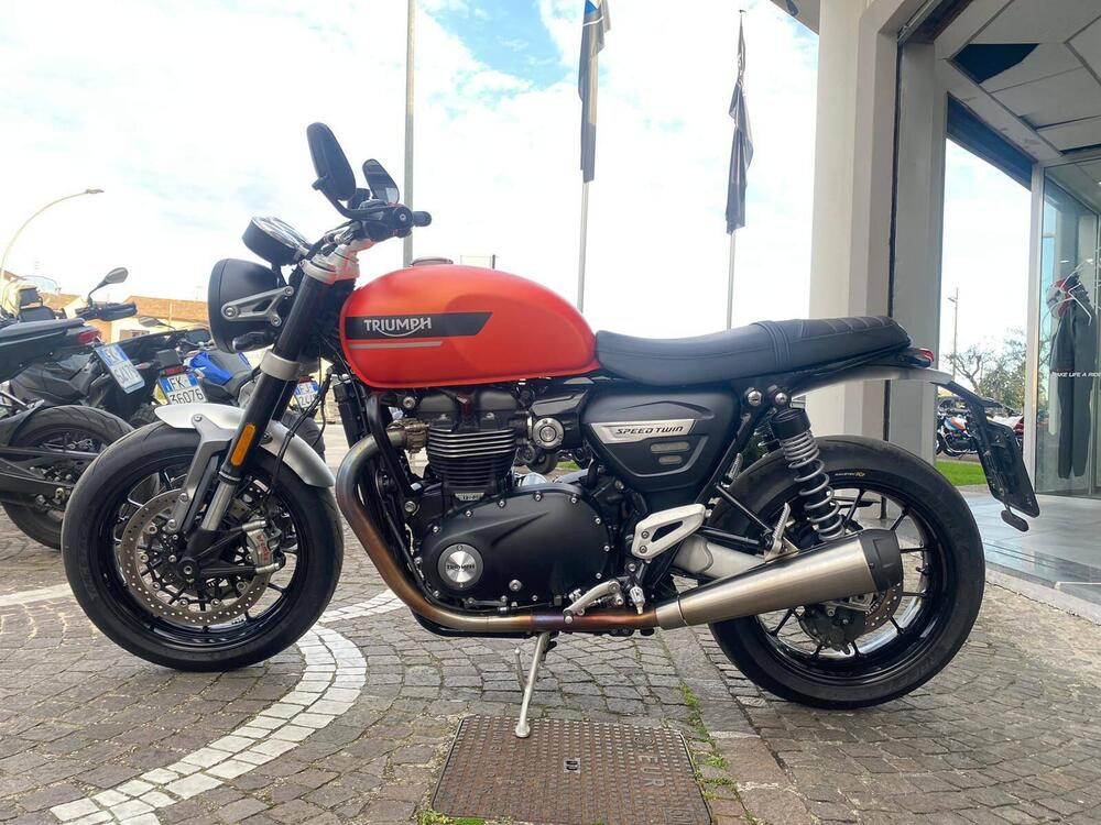 Triumph Speed Twin 1200 (2021 - 24) (2)