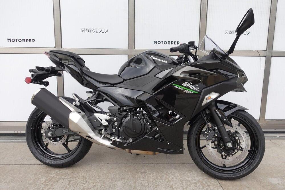 Kawasaki Ninja 500 (2024 - 25) (2)