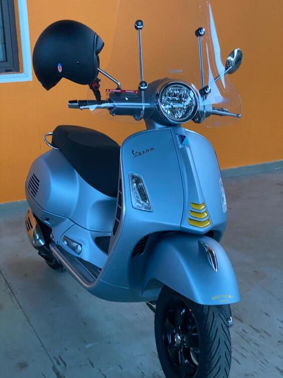 Vespa GTS 300 Super Hpe (2021 - 22)