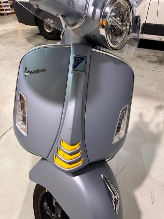 Vespa GTS 300 Super Hpe (2021 - 22) (2)