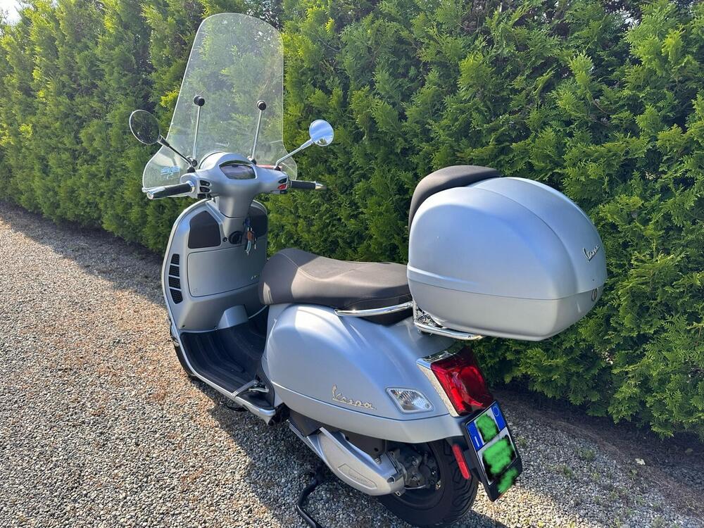 Vespa GTS 300 Super Hpe (2021 - 22) (5)