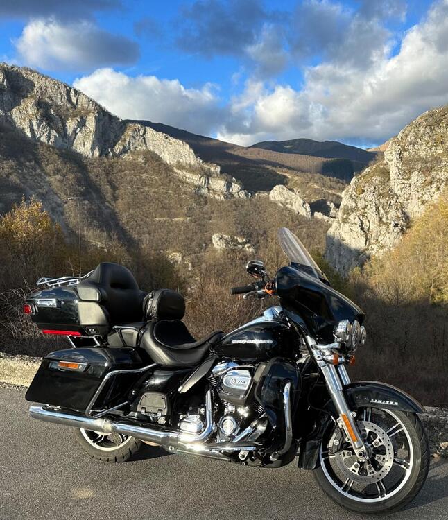 Harley-Davidson 114 Electra Glide Ultra Limited (2021 - 22) - FLHTK (5)