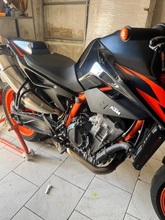 KTM 890 Duke R (2022 - 23) (3)