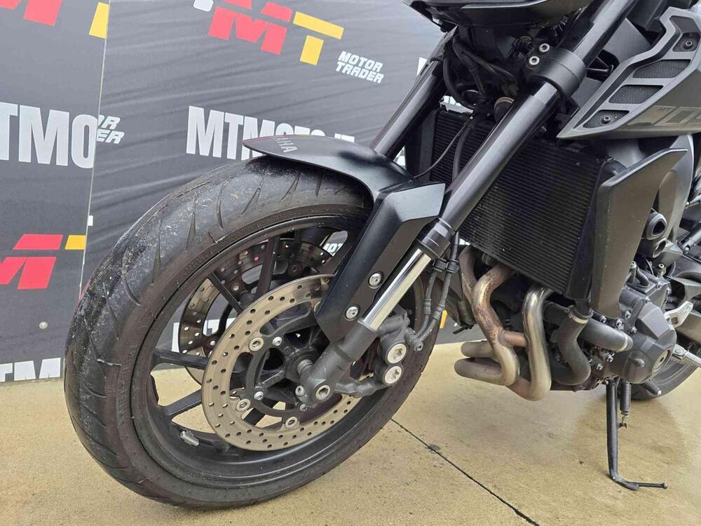 Yamaha MT-09 (2017 - 20) (3)