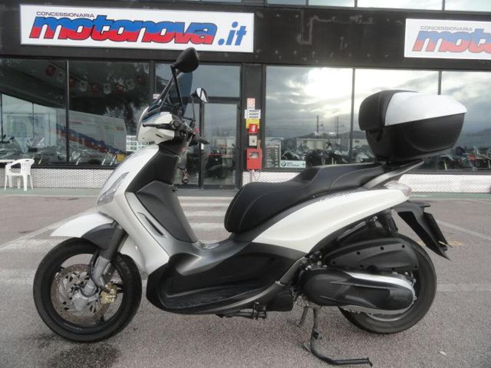 Piaggio Beverly 350 SportTouring ie ABS (2011 - 17)