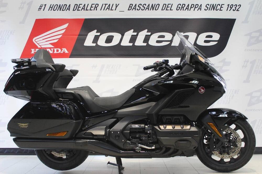 Honda GL 1800 Gold Wing Tour DCT & Airbag (2022 - 24)