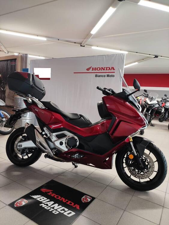 Honda Forza 750 DCT Urban (2021 - 24) (2)